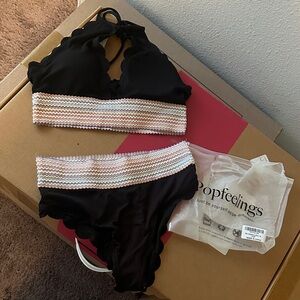 Black and striped Scalloped Bikini Set